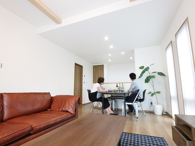 秀建のリビング施工事例